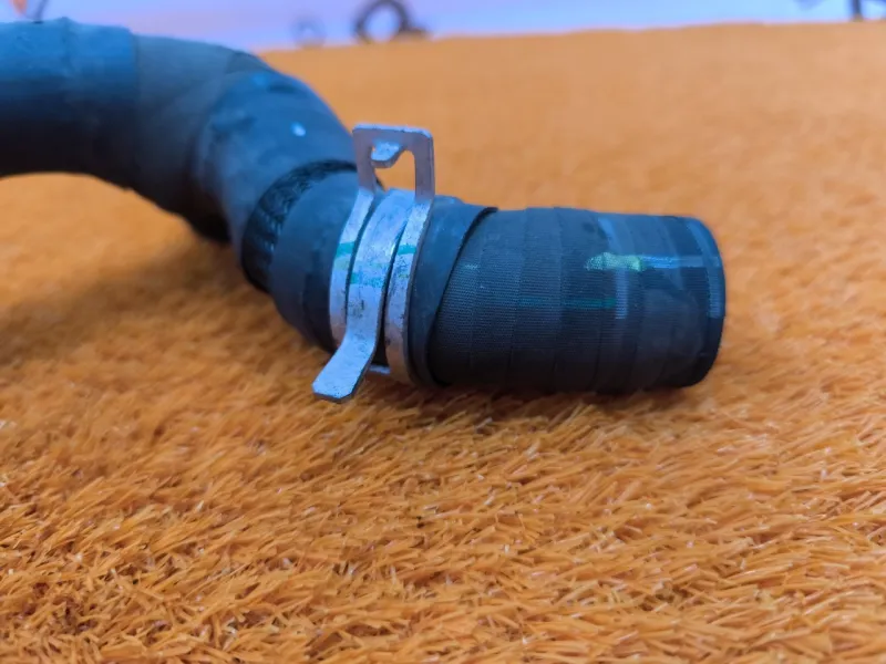 Патрубок воздушного фильтра