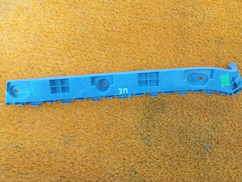 Кронштейн бампера