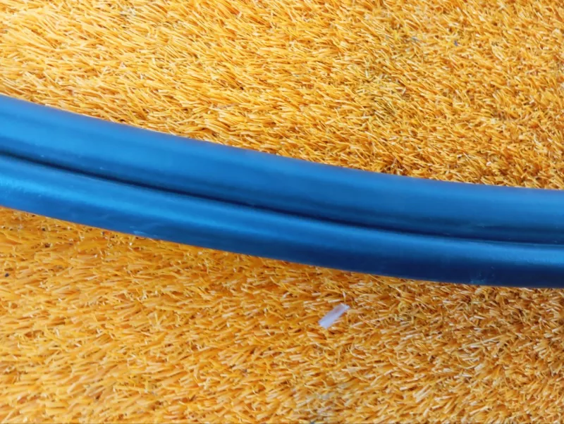 Уплотнитель багажника