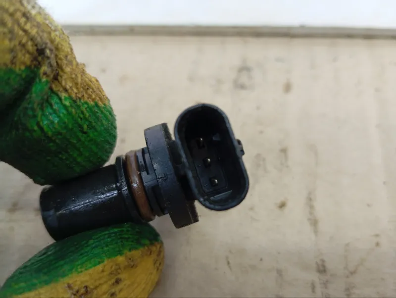 Датчик положения распредвала