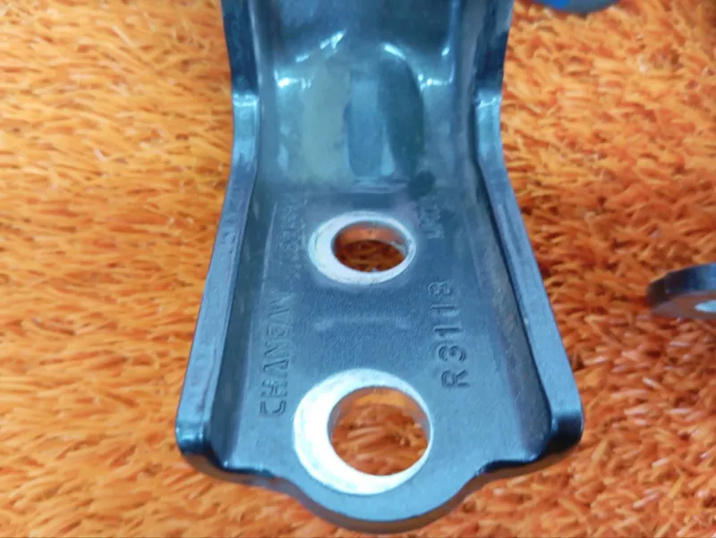 Петля двери Changan CS55 Plus 2024 6206010MK03 JL473ZQ7, задняя левая