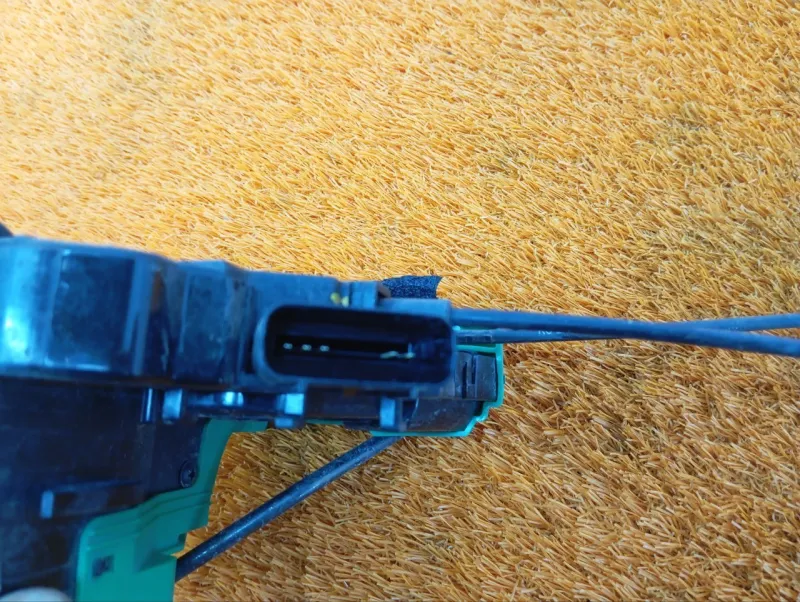 Замок двери