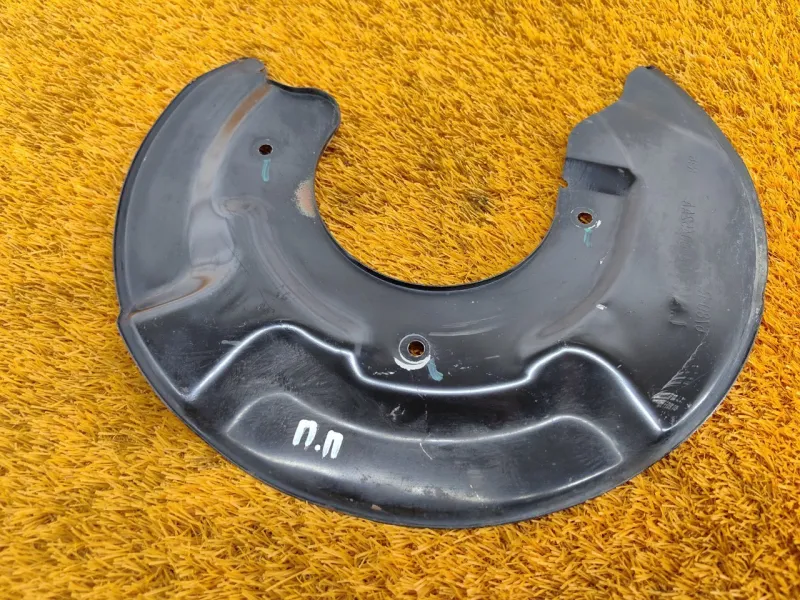 Пыльник тормозного диска