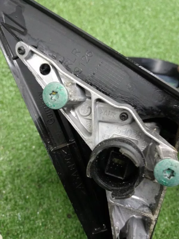 Зеркало боковое