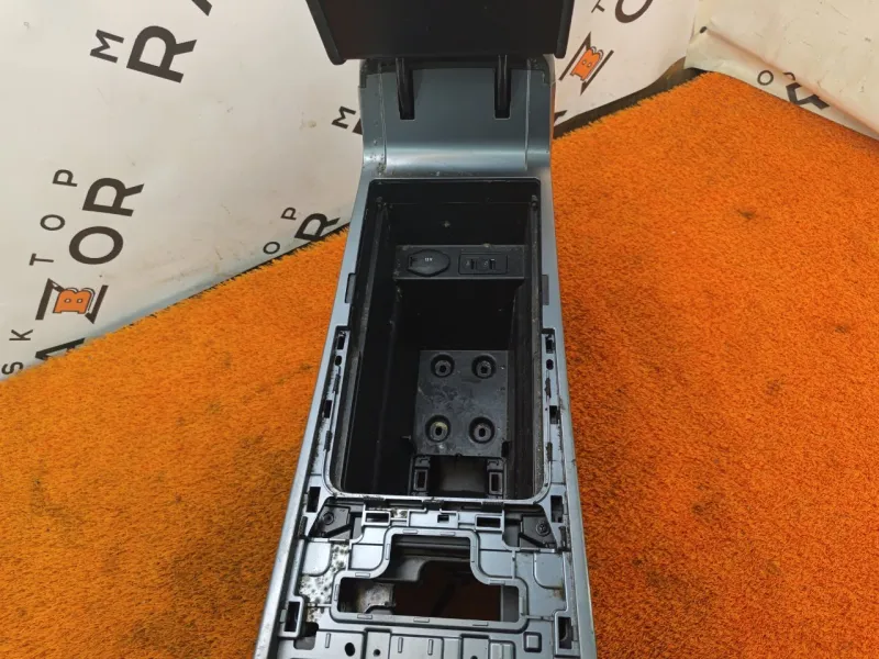 Центральная консоль