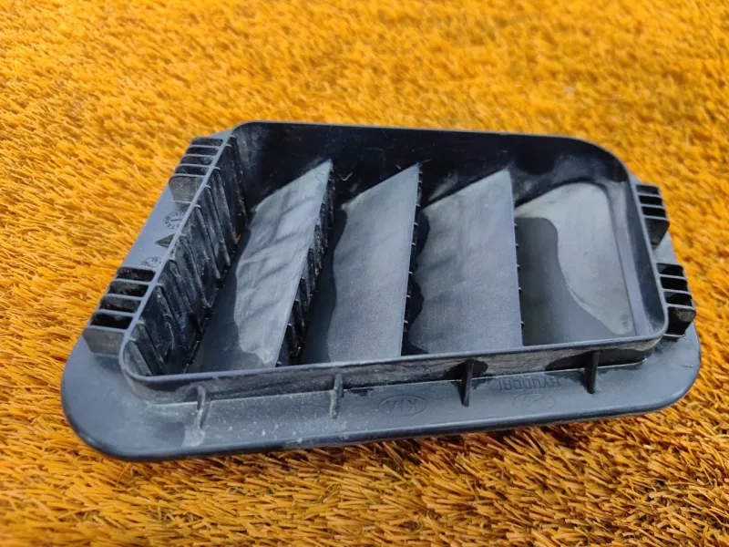 Решетка вентиляционная