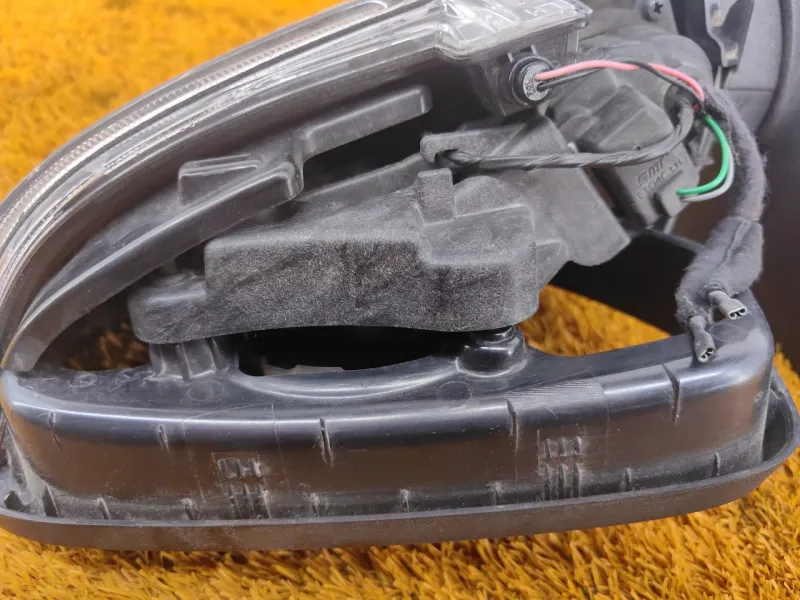 Зеркало боковое