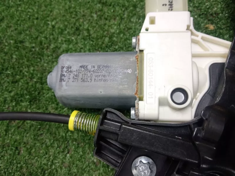 Стеклоподъемник BMW 5-Series 2012 51337182131 F10, передний левый