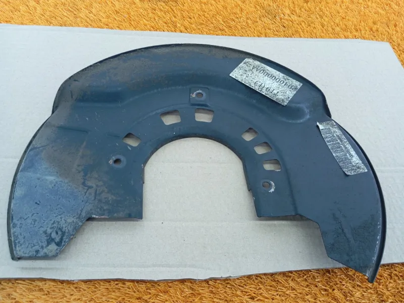 Пыльник тормозного диска