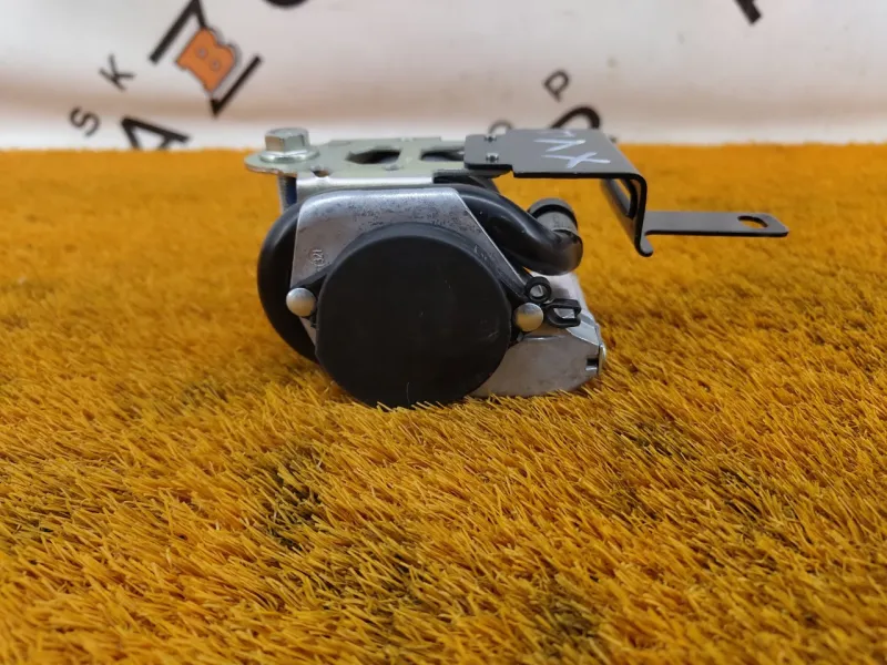 Ремень безопасности