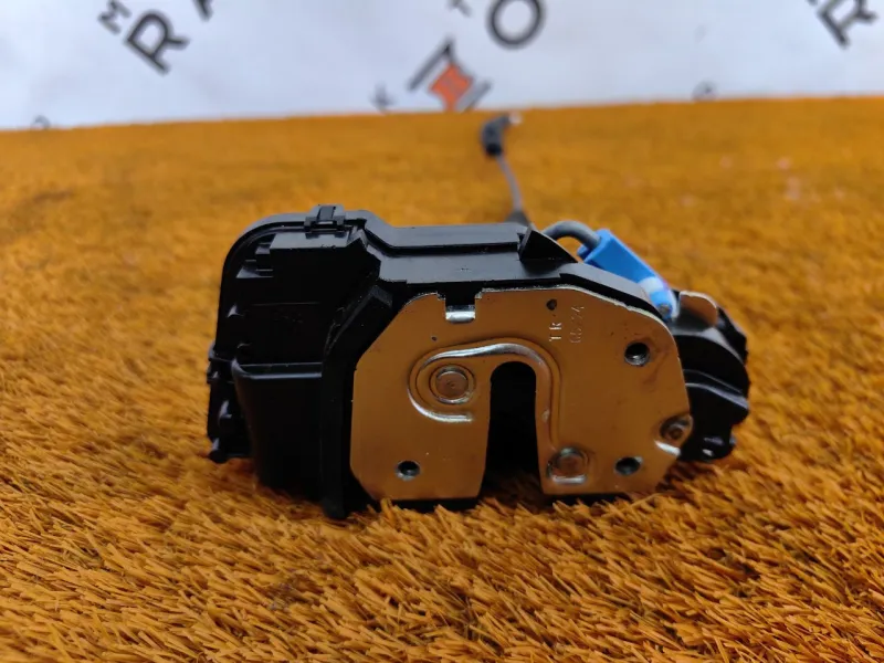 Замок двери