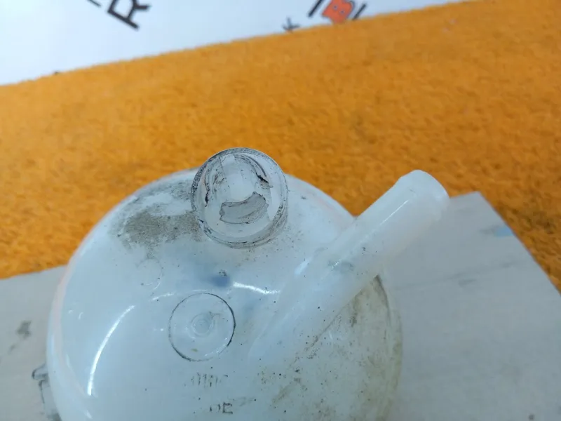 Бачок расширительный