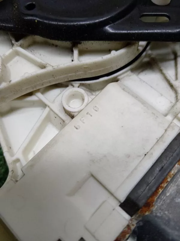 Стеклоподъемник BMW 1-Series 2007 51337138465 E87, передний левый