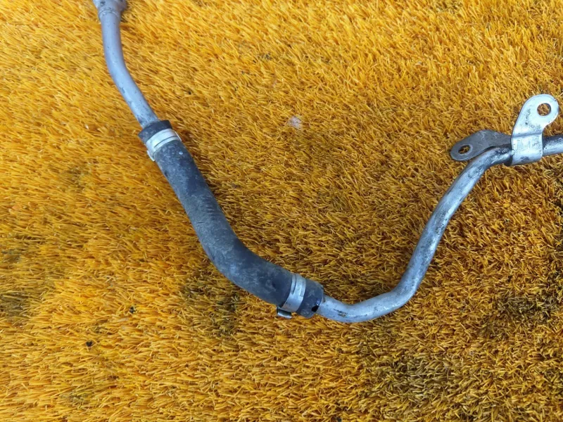 Трубка турбокомпрессора