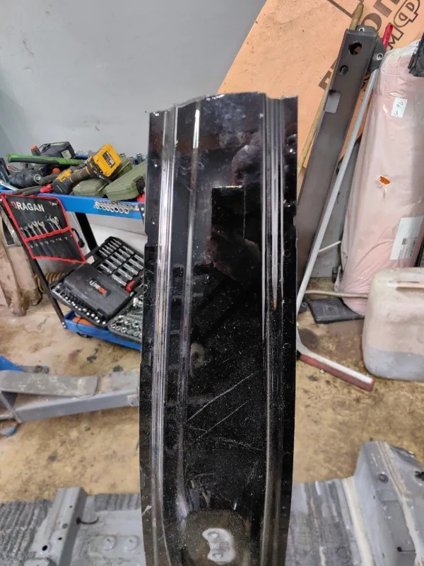 Порог с центральной стойкой