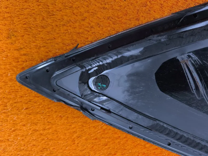 Форточка задняя