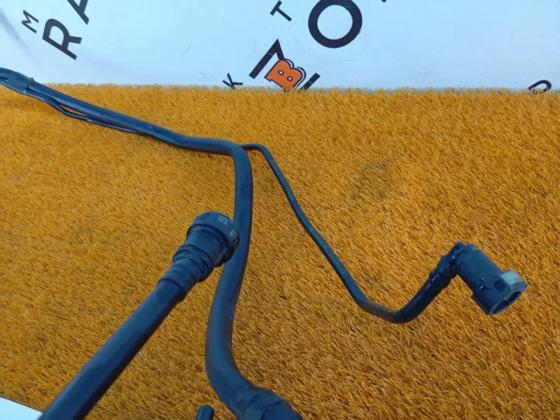 Горловина топливного бака