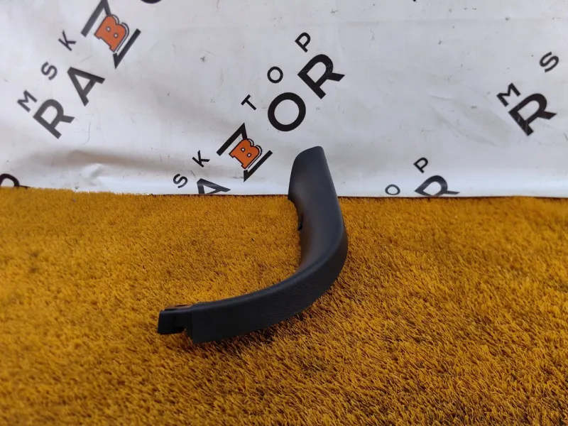 Накладка крышки багажника