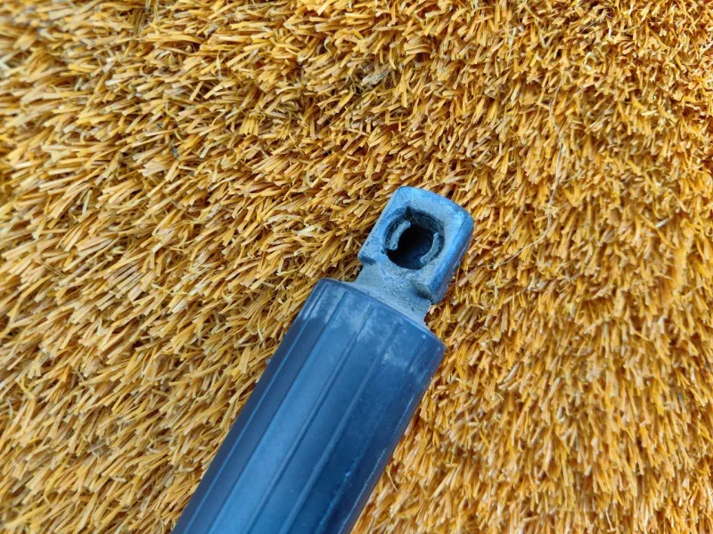 Амортизатор багажника