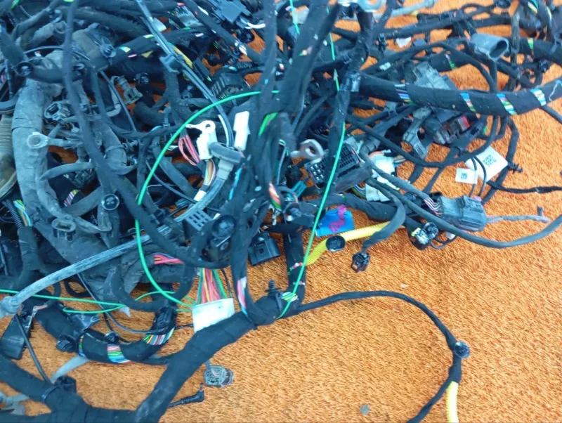 Проводка подкапотная