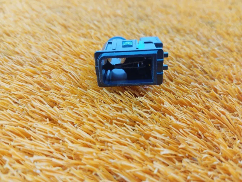 Датчик температуры воздуха в салоне