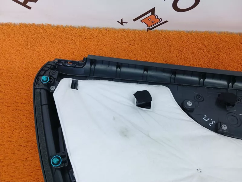 Обшивка двери