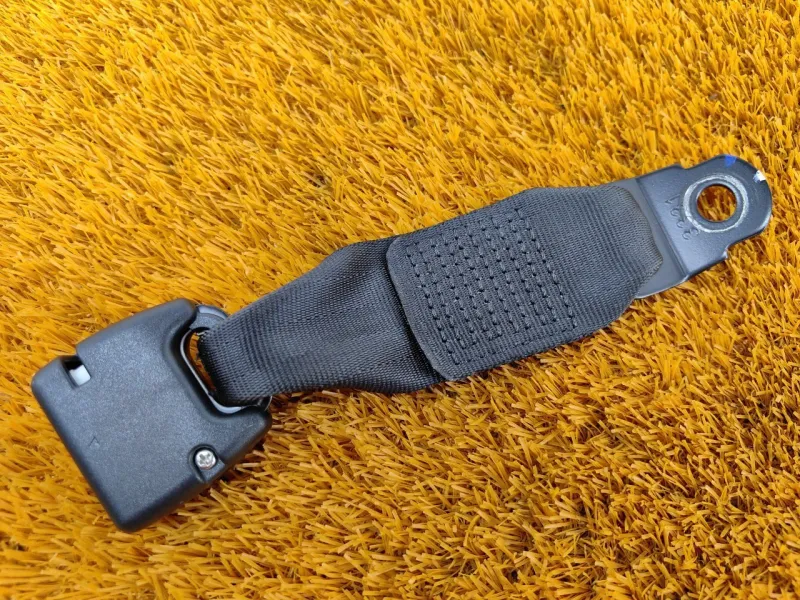 Ответная часть ремня безопасности