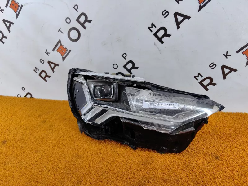 Фара ксеноновая