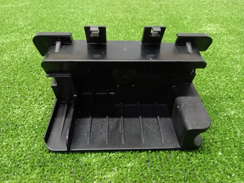 Накладка крышки багажника