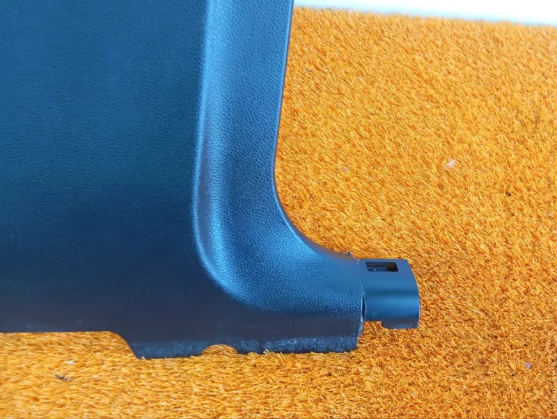 Обшивка центральной стойки Chery Tiggo 8 Pro 2023 403004533AAABK SQRF4J16C, правая