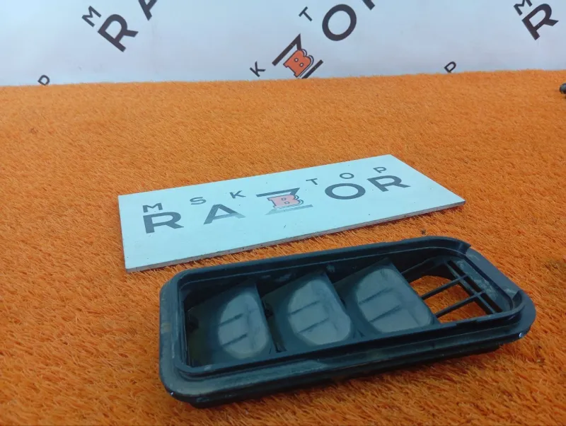 Решетка вентиляционная