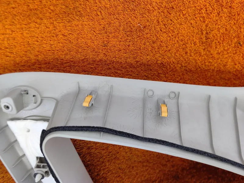 Накладка на стойку кузова