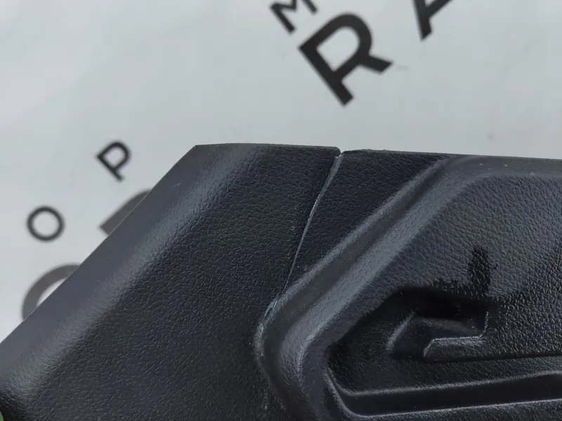 Обшивка багажника