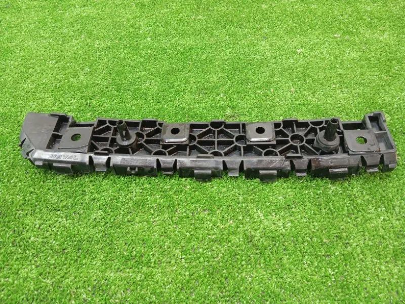 Крепление бампера