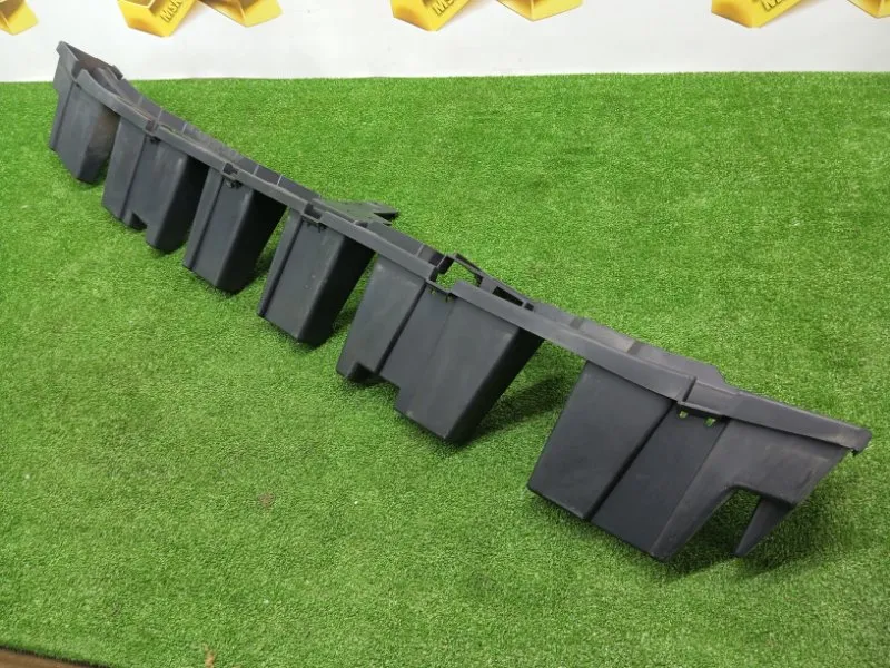 Усилитель бампера