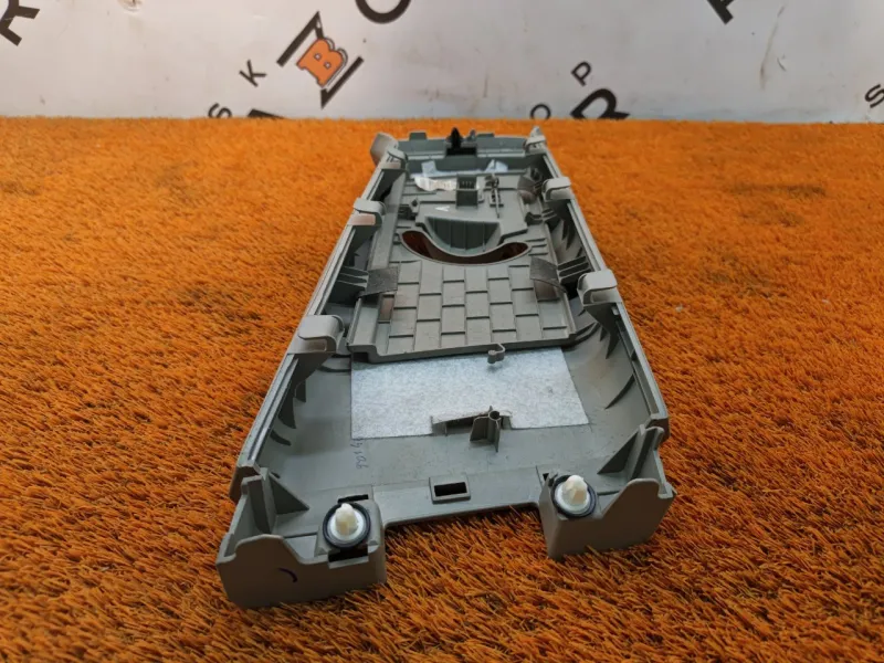 Обшивка центральной стойки