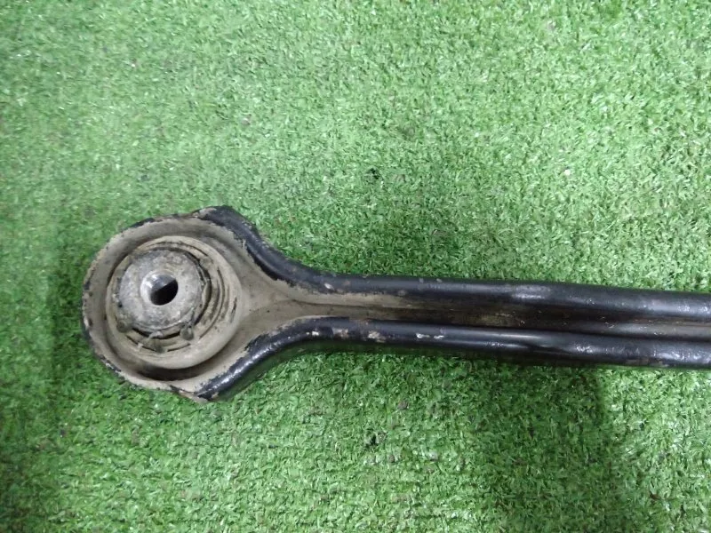 Рычаг подвески