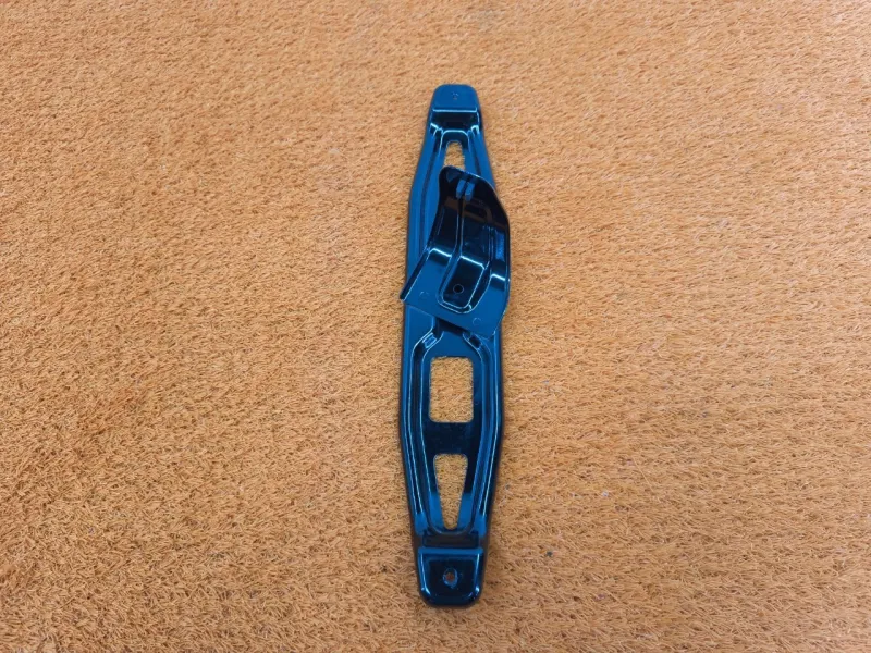 Кронштейн стеклоподъемника