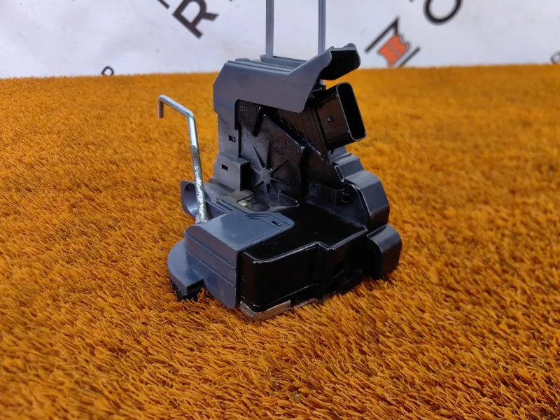 Замок двери