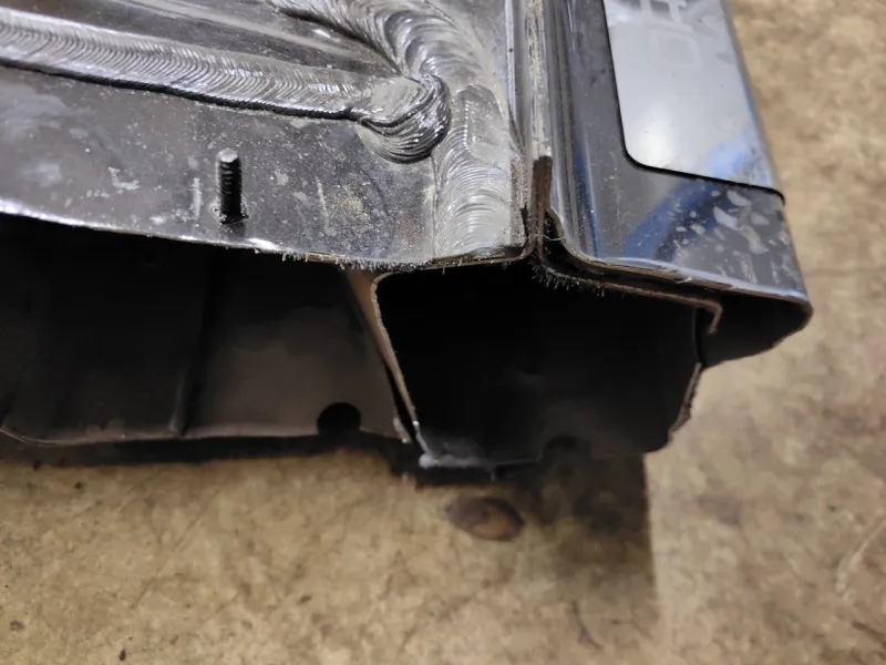 Порог с центральной стойкой