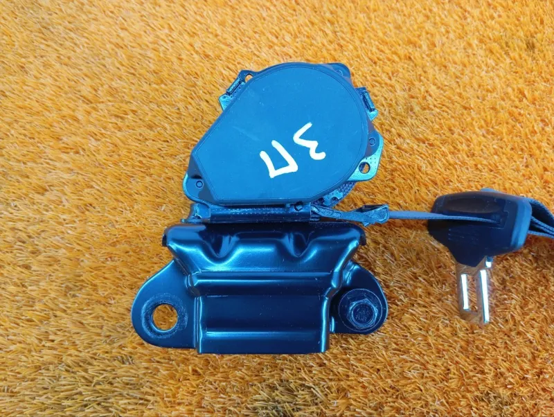 Ремень безопасности