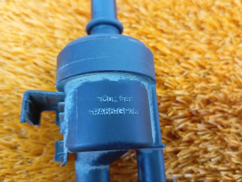 Клапан вентиляции топливного бака