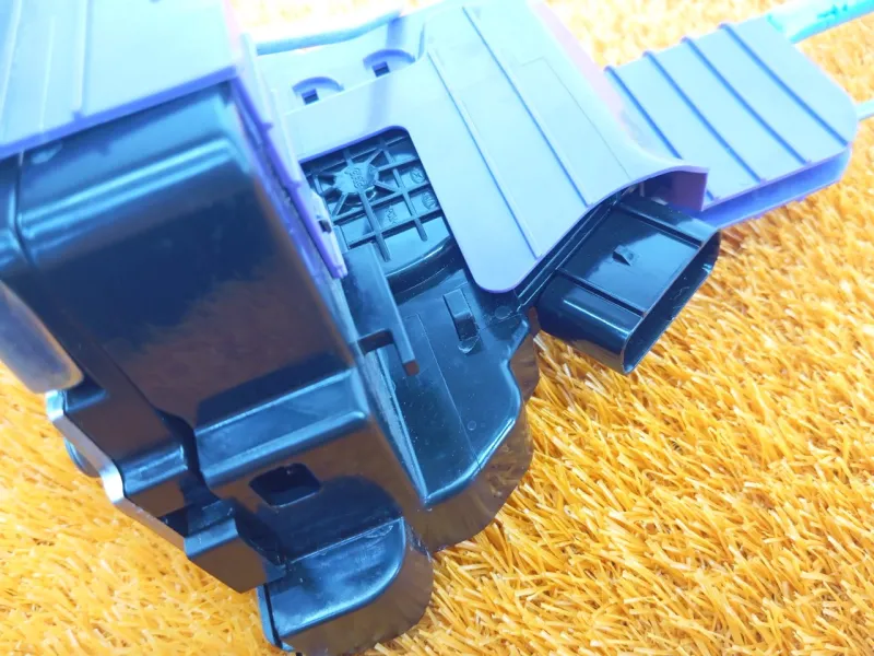 Замок двери