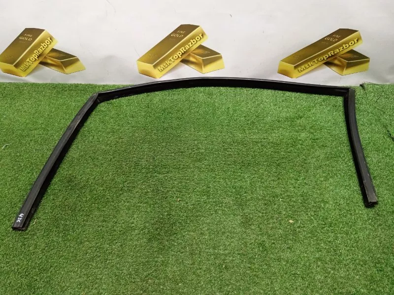 Уплотнитель двери