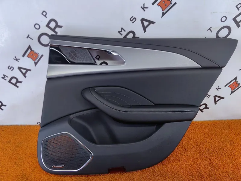 Обшивка двери