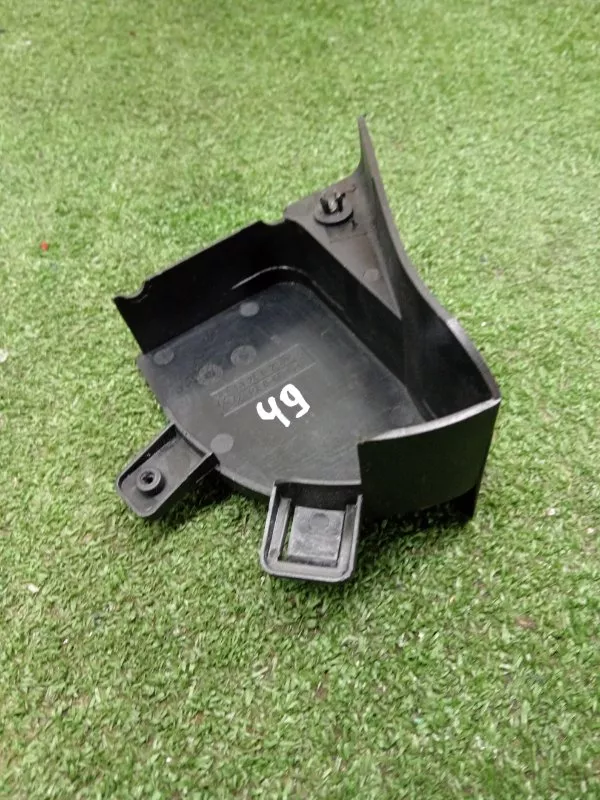 Накладка замка багажника