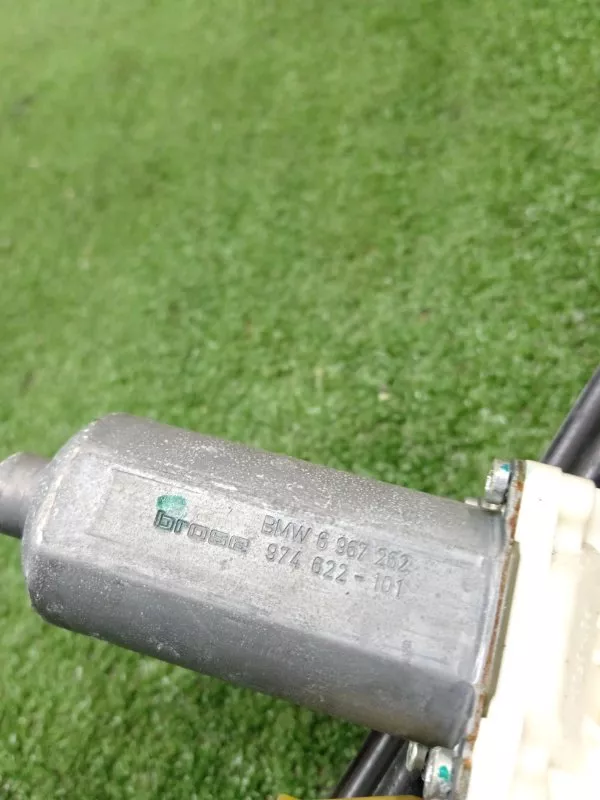 Стеклоподъемник BMW X5 2008 51357166382 E70, задний правый