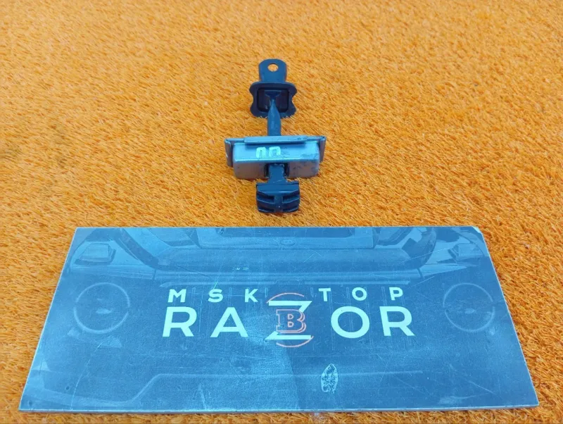 Ограничитель двери