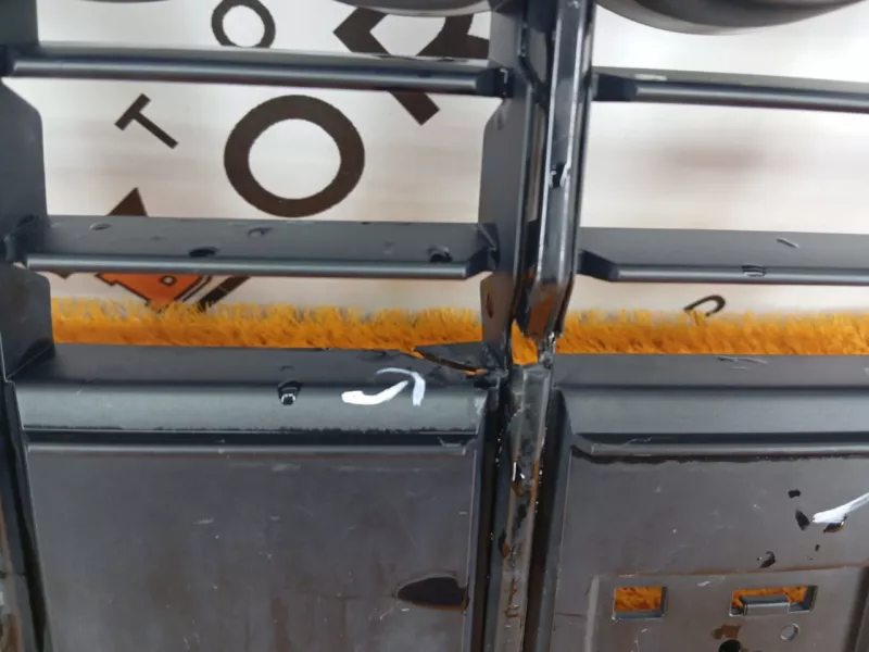 Решетка радиатора