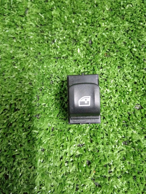 Кнопка стеклоподъемника